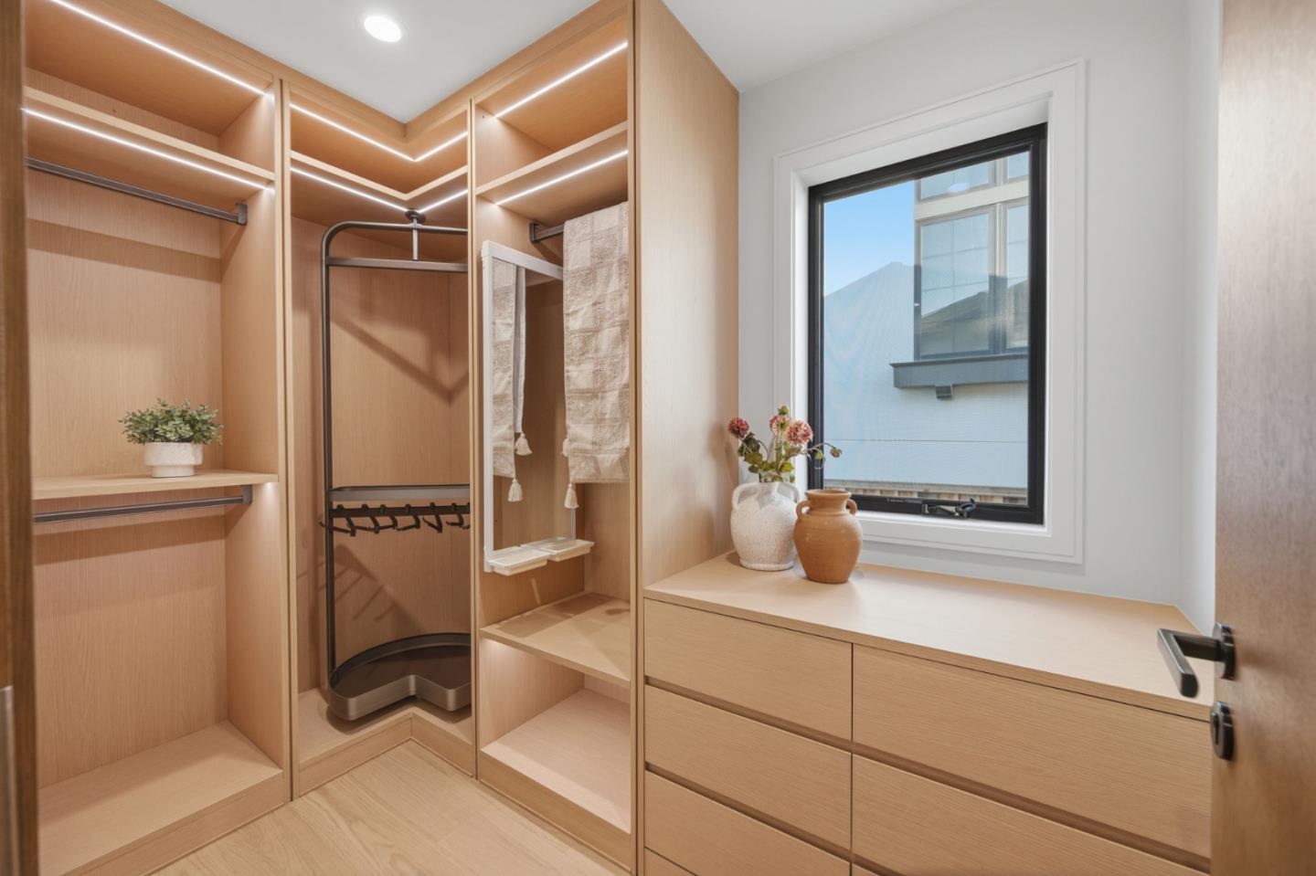 18 Bel Aire Lane
