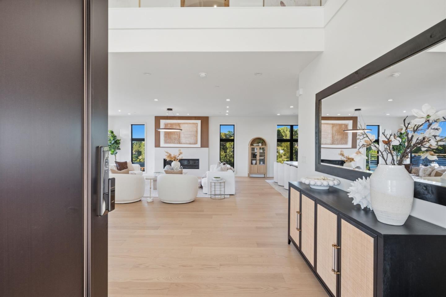 18 Bel Aire Lane