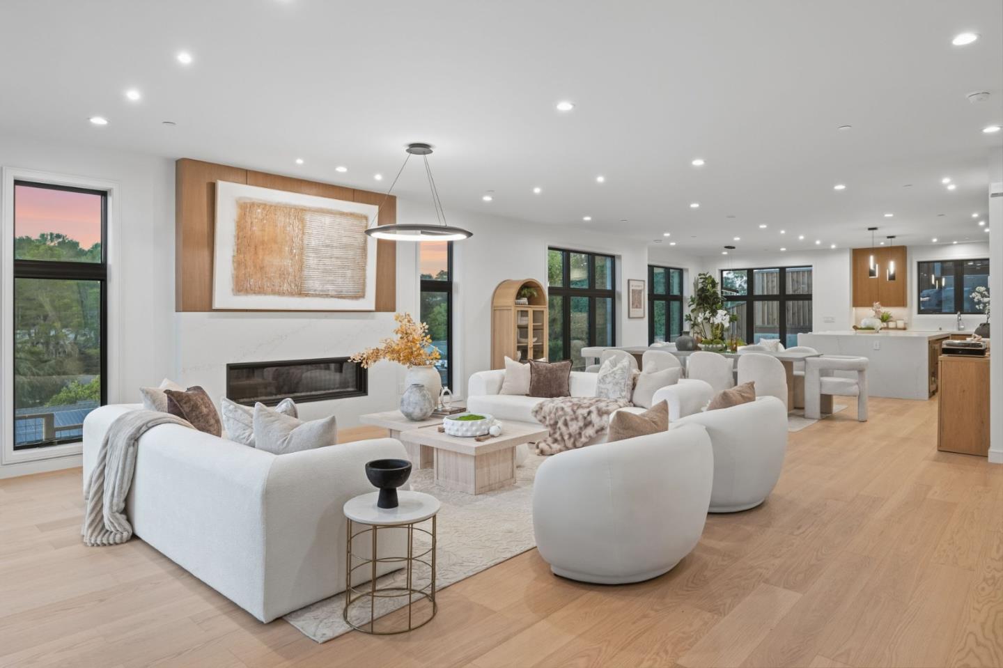 18 Bel Aire Lane