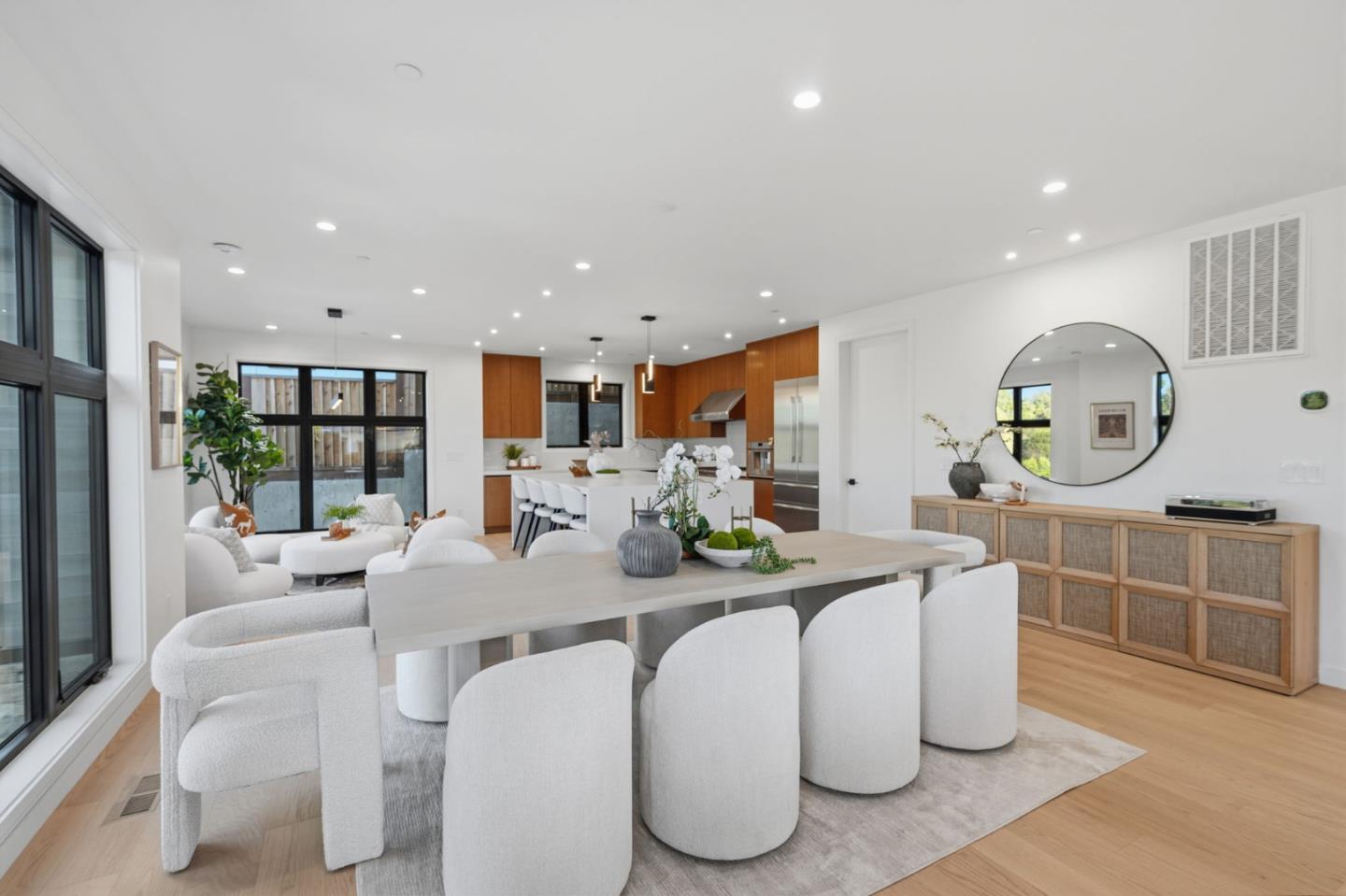 18 Bel Aire Lane