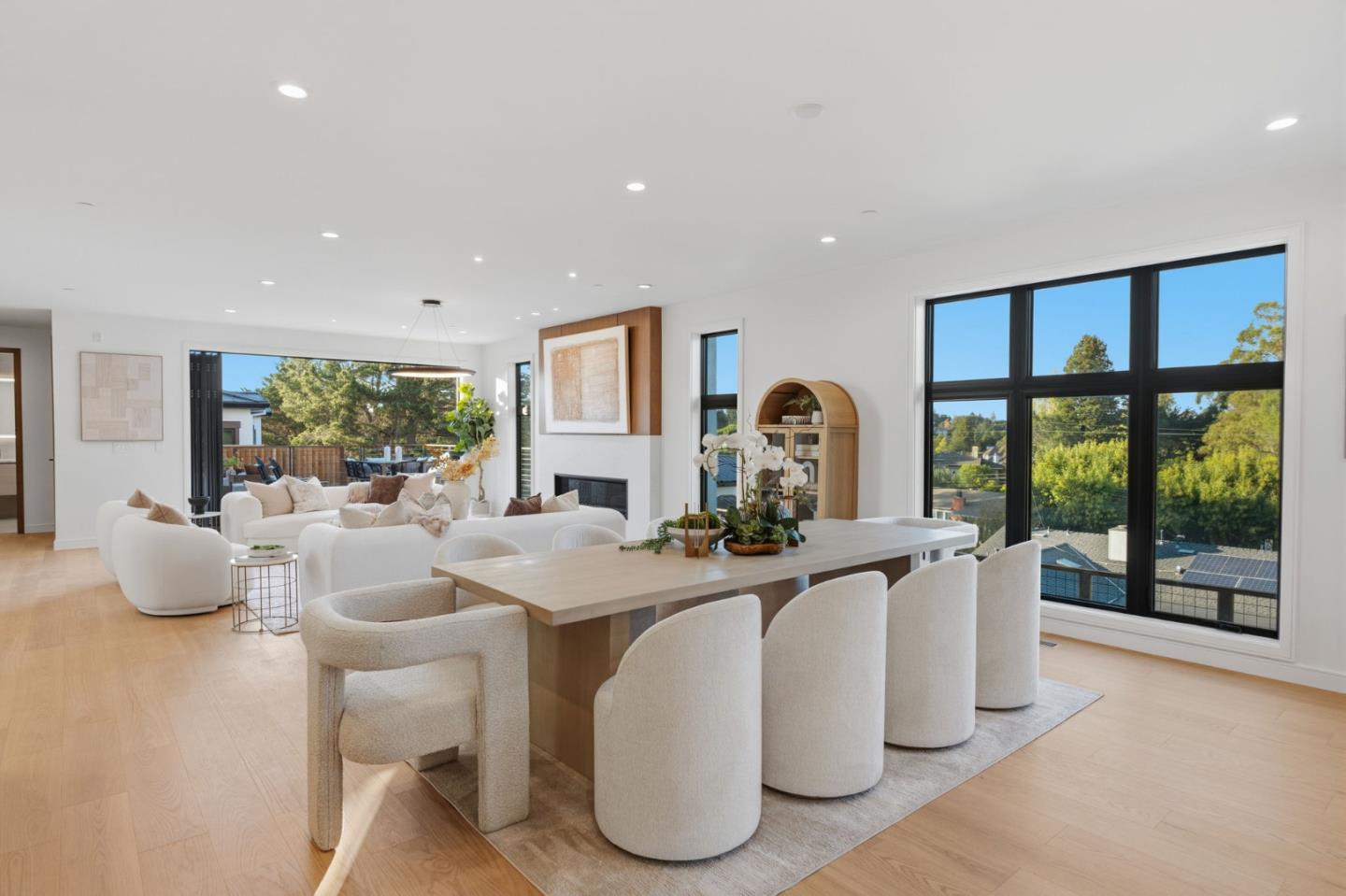 18 Bel Aire Lane