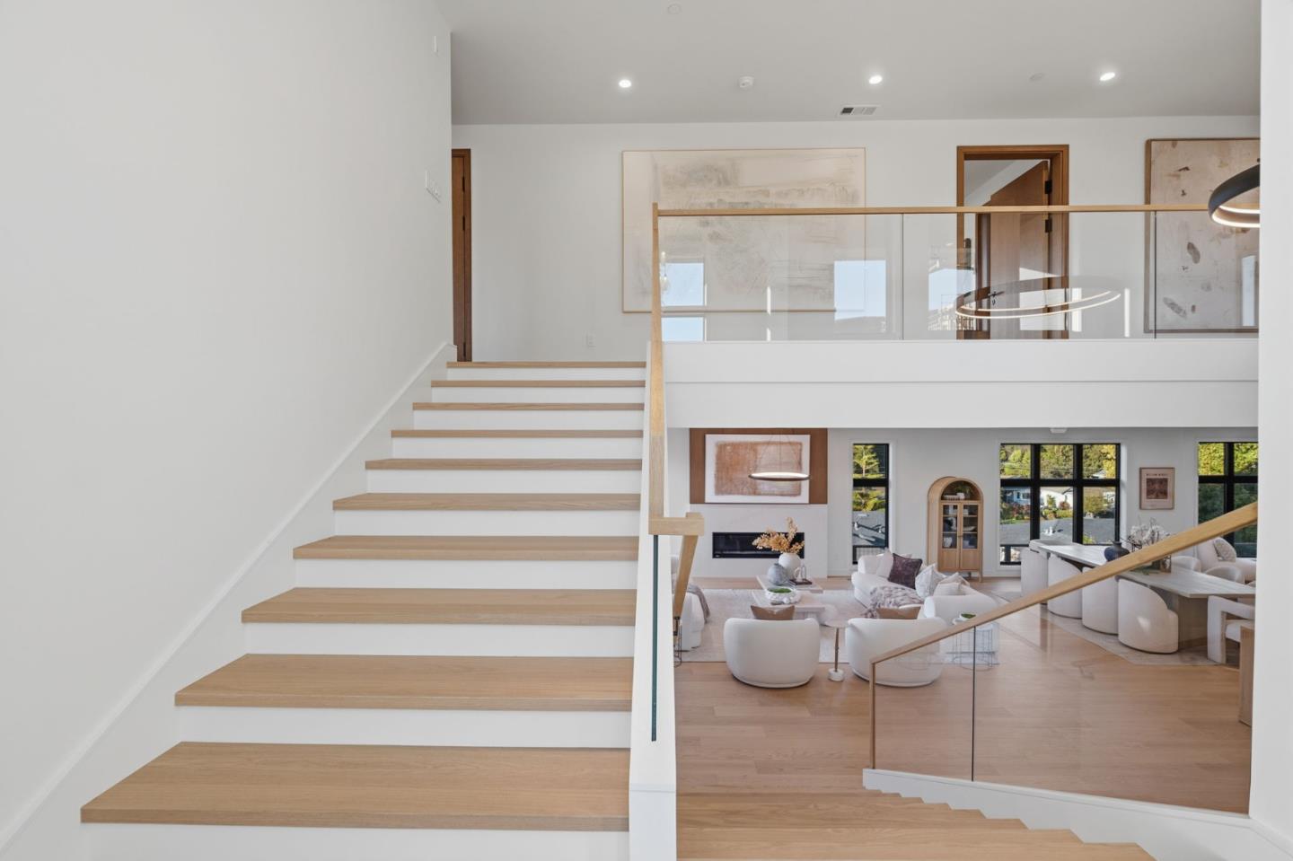 18 Bel Aire Lane