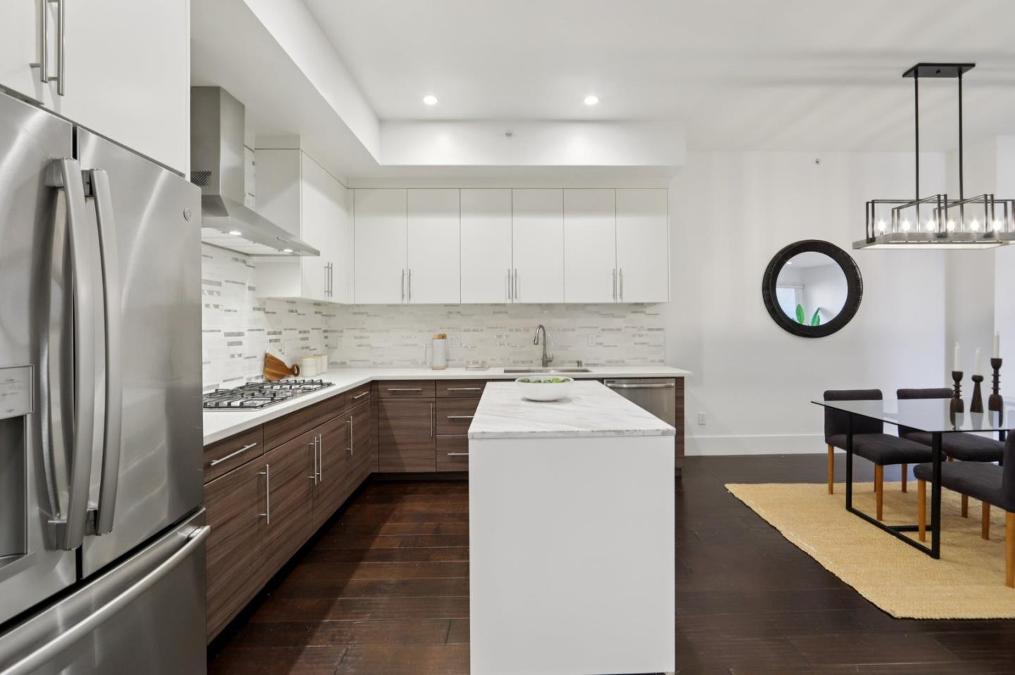 600 El Camino Real 211