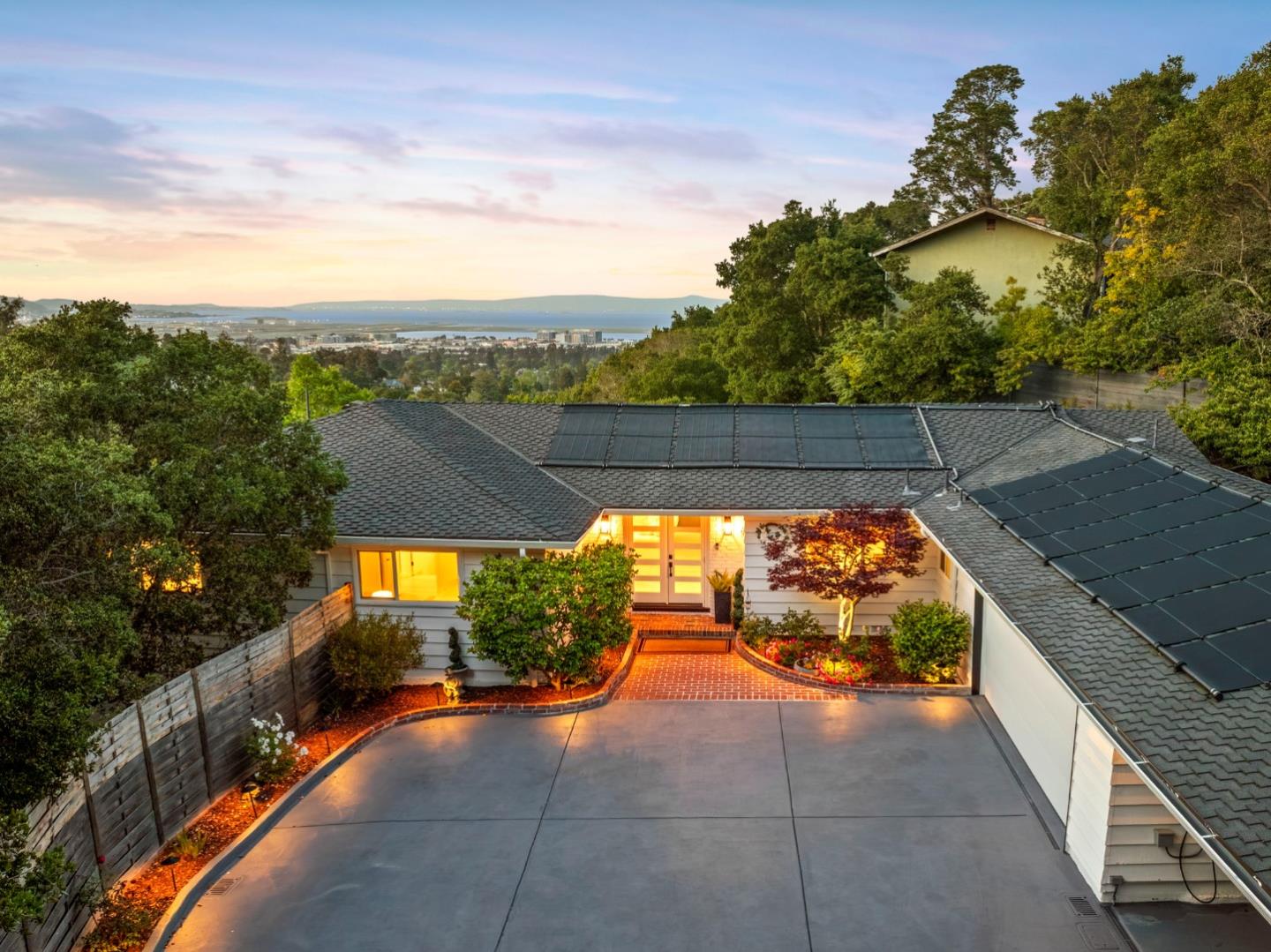 2620 Summit Drive