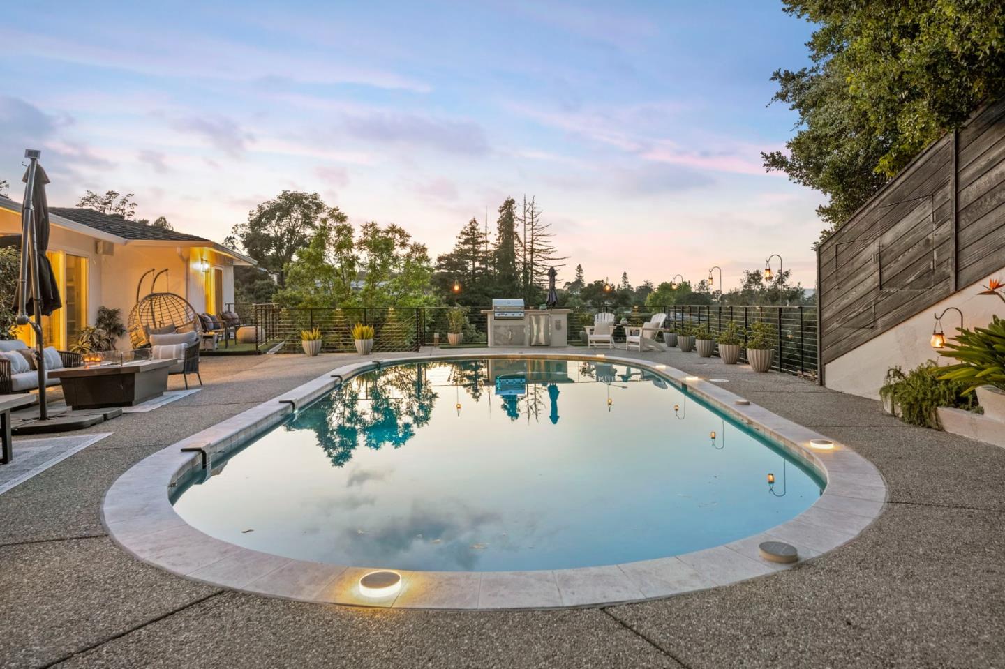 2620 Summit Drive