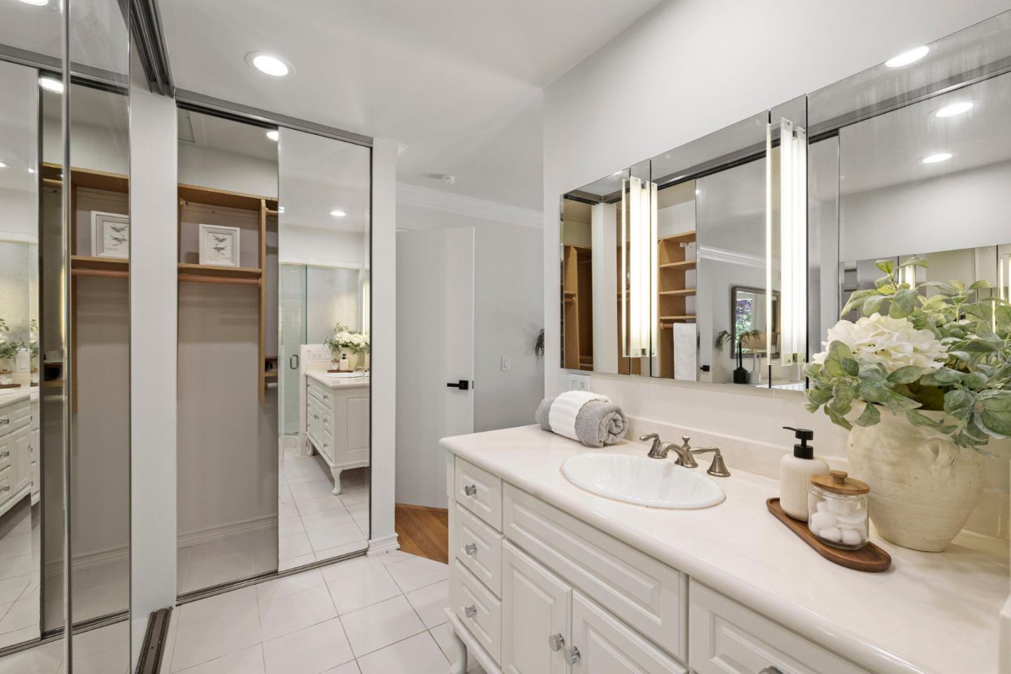 349 Bluefish Court