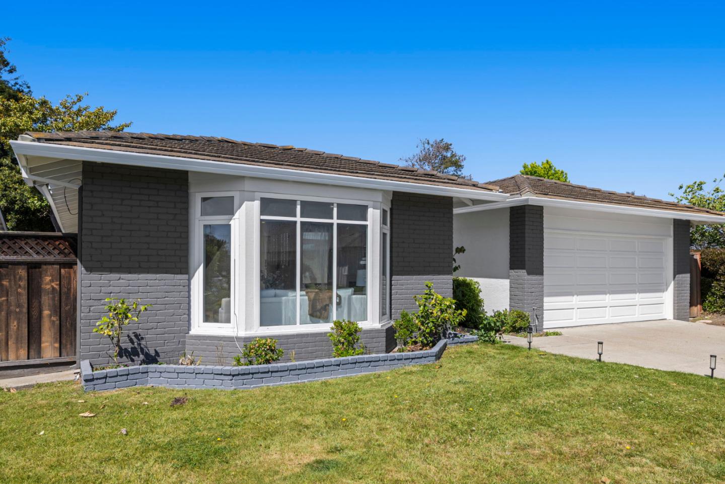 349 Bluefish Court