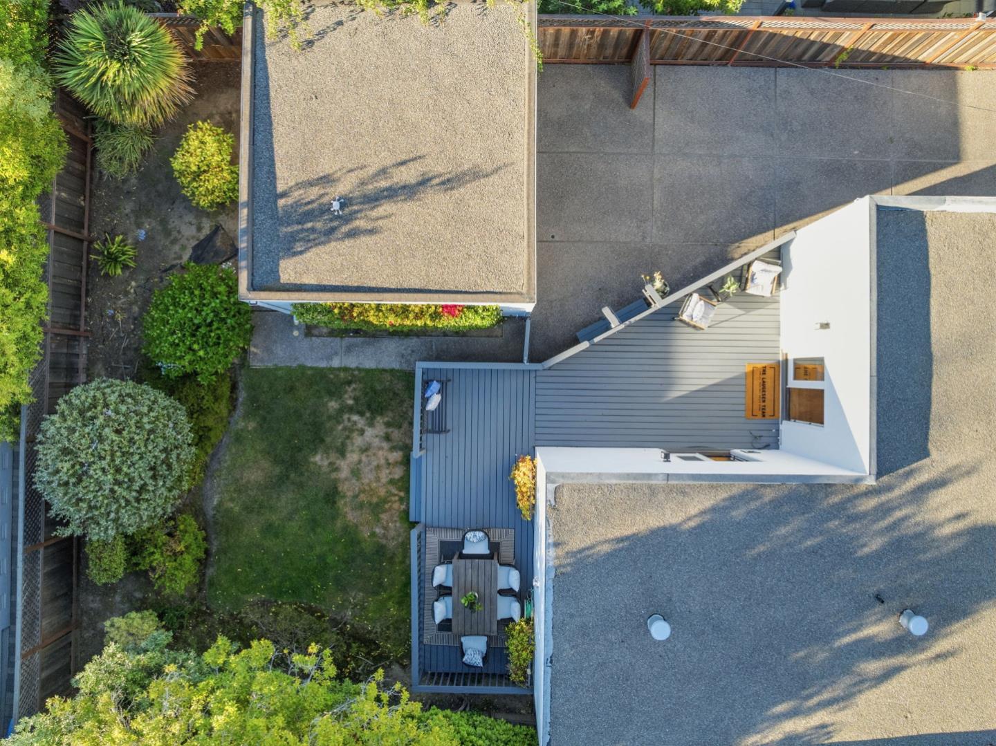 1612 Easton DR
