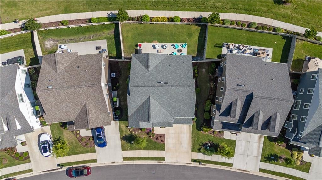 318 Middleton WAY