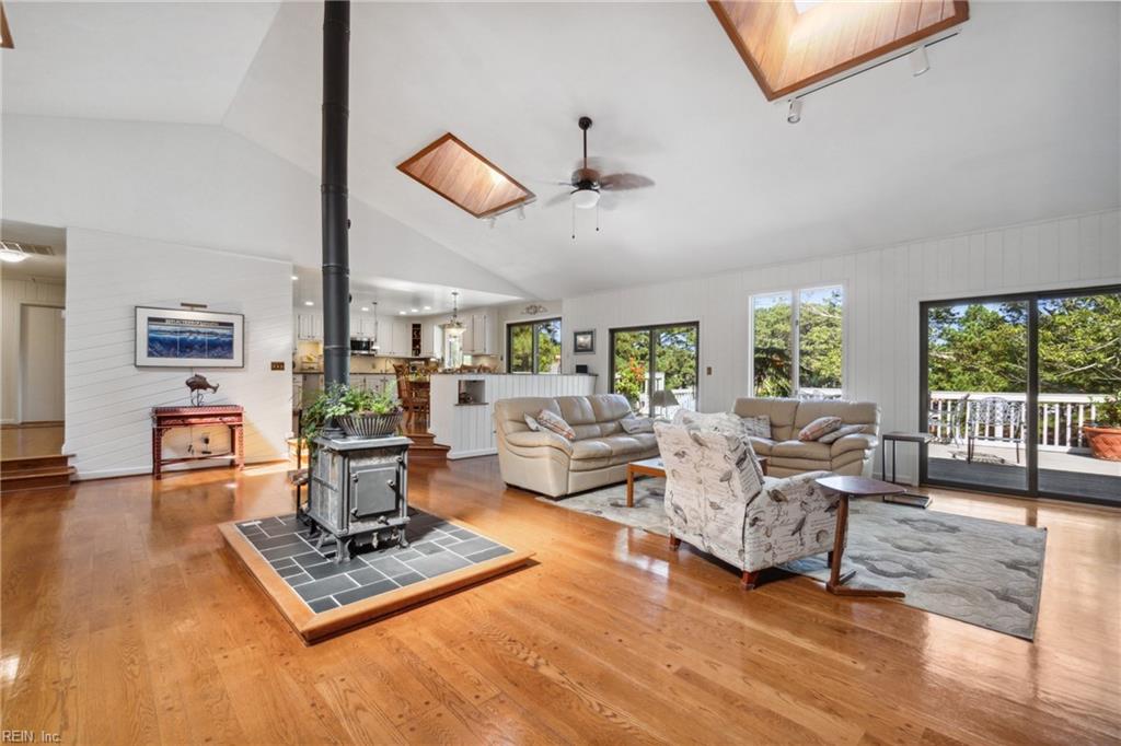 2412 Broad Bay RD