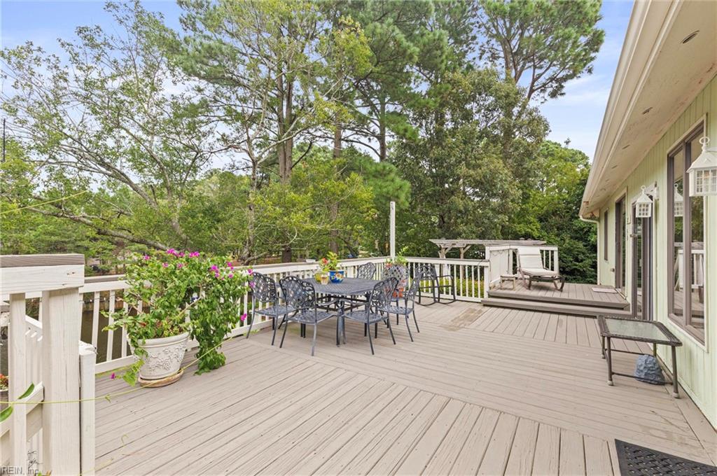 2412 Broad Bay RD