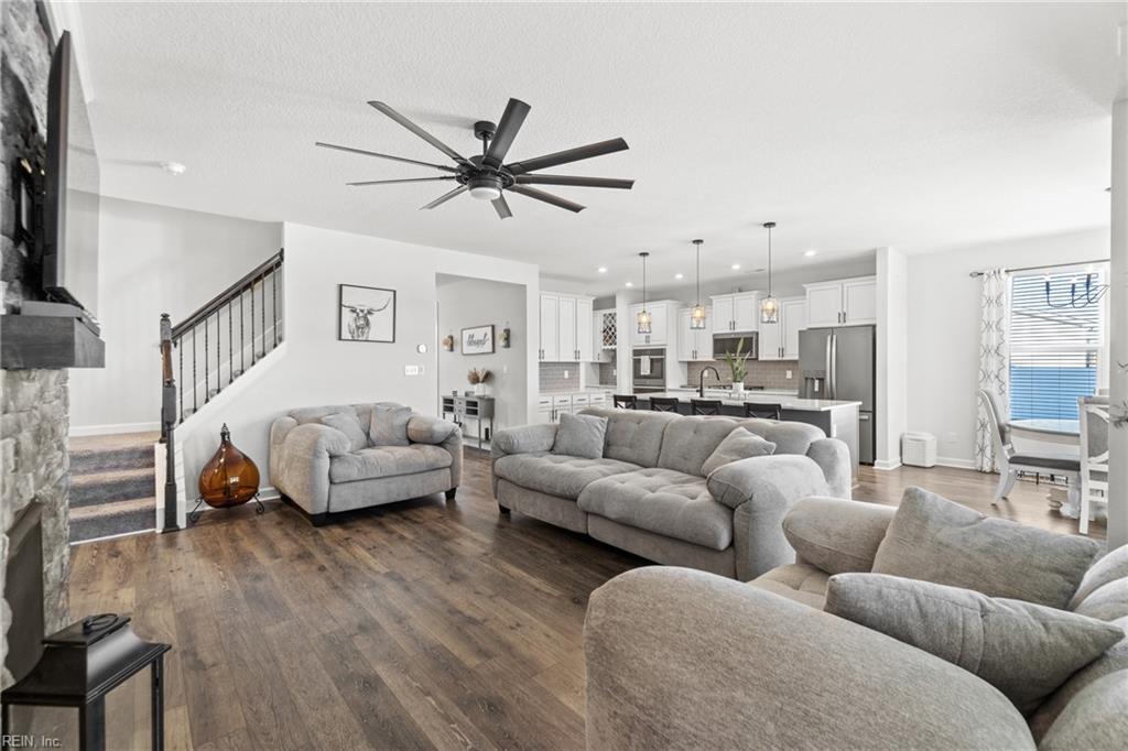 112 Ashbee CT