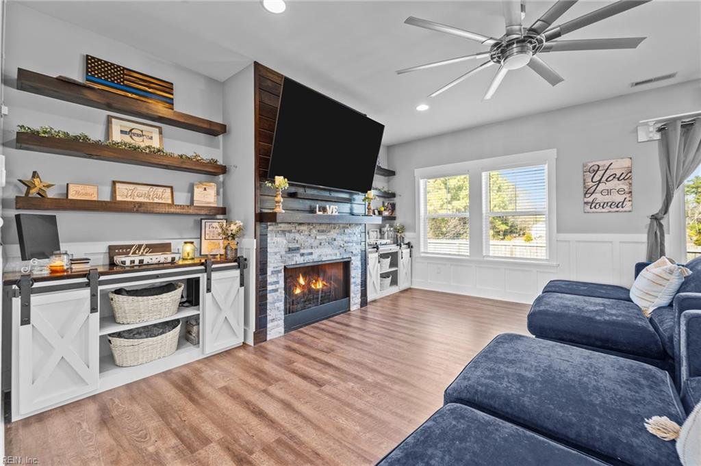 138 Elliott RD