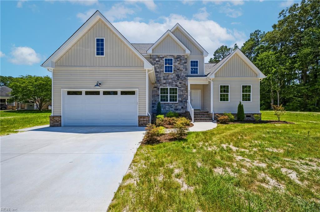 403 Pointe Vista DR