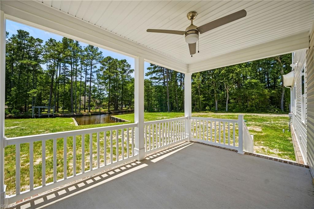 403 Pointe Vista DR