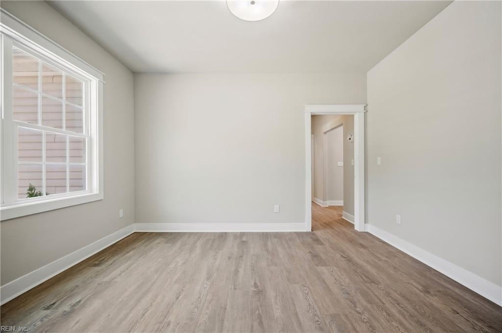 403 Pointe Vista DR