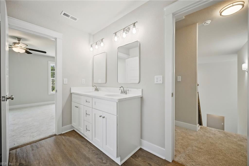 403 Pointe Vista DR