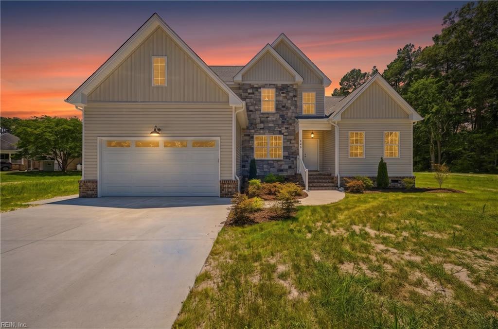 403 Pointe Vista DR
