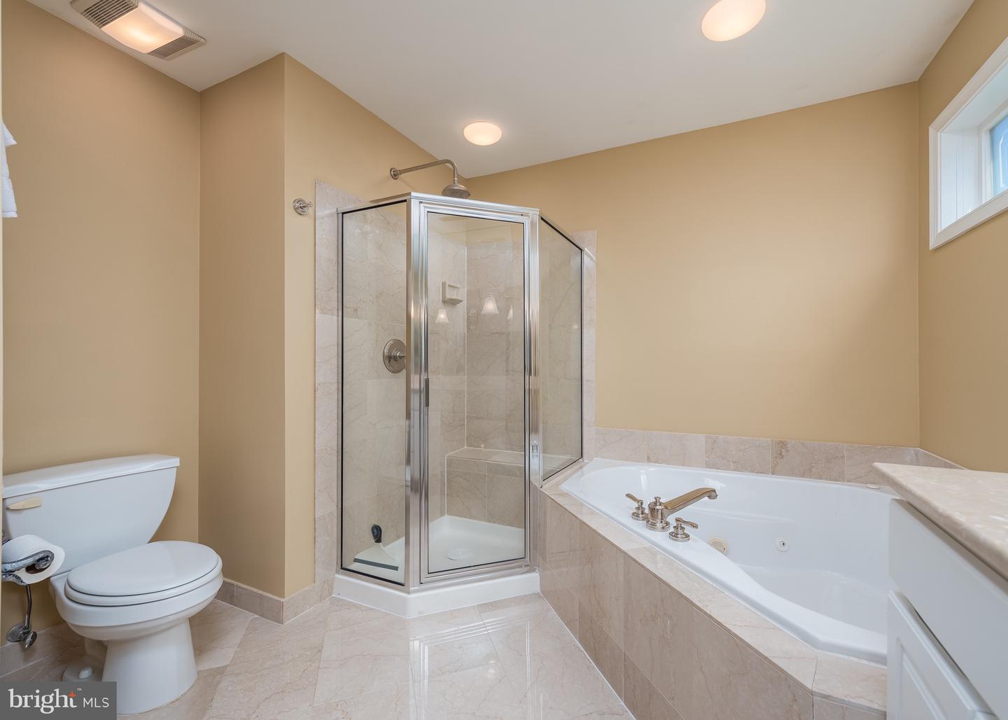 2012 DAKOTA PLACE Unit: 7A