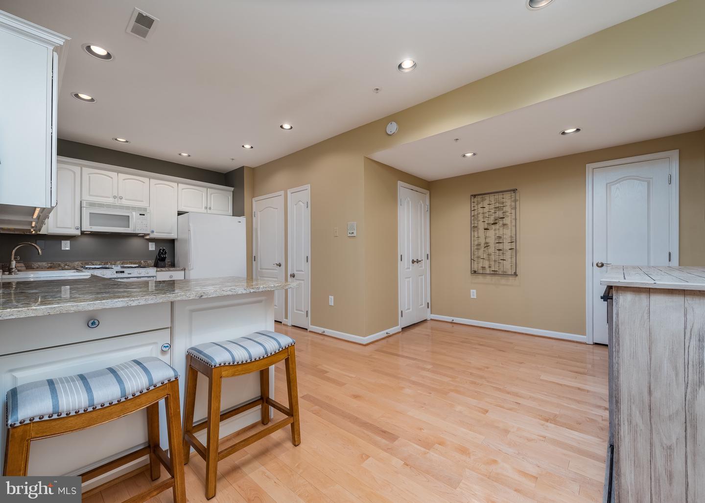 2012 DAKOTA PLACE Unit: 7A