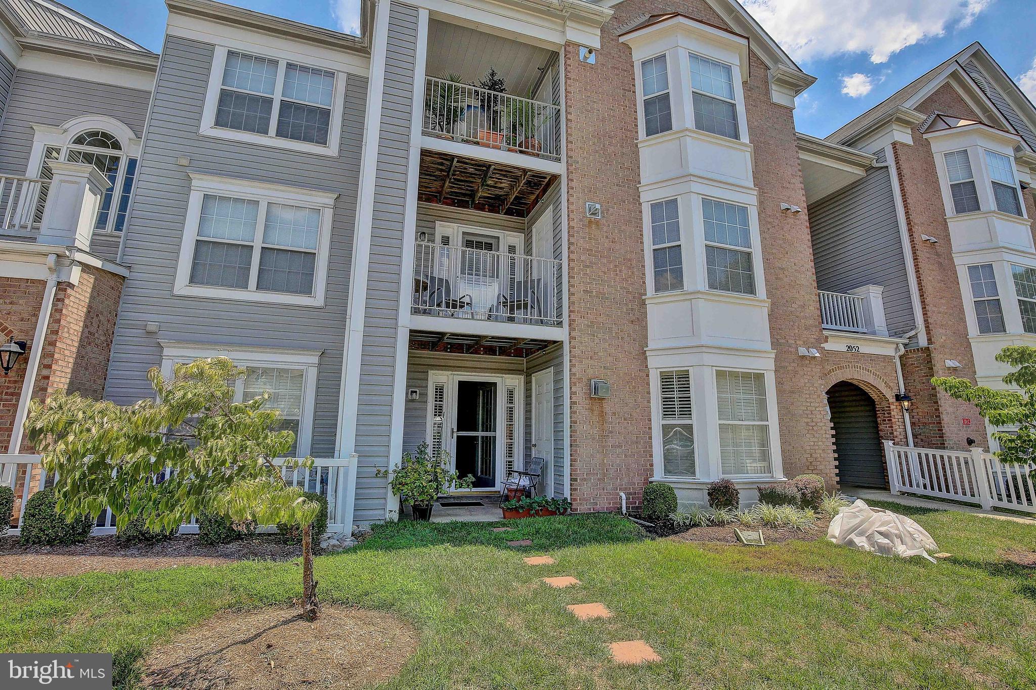 2052 QUAKER WAY Unit: 7