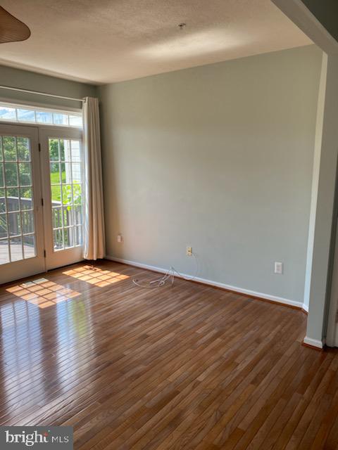 1454 Pangbourne WAY