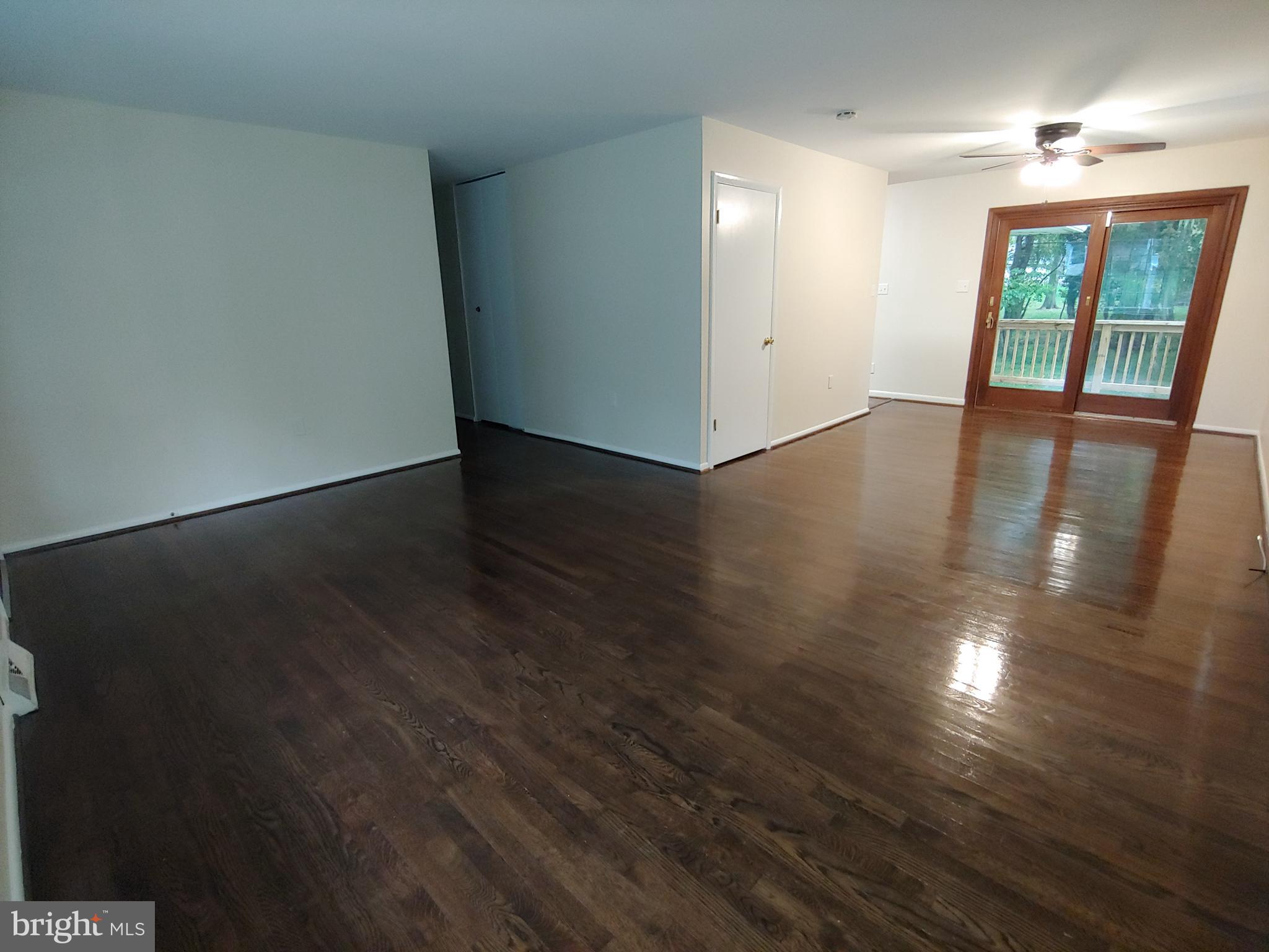 507 Maple Ridge Ln