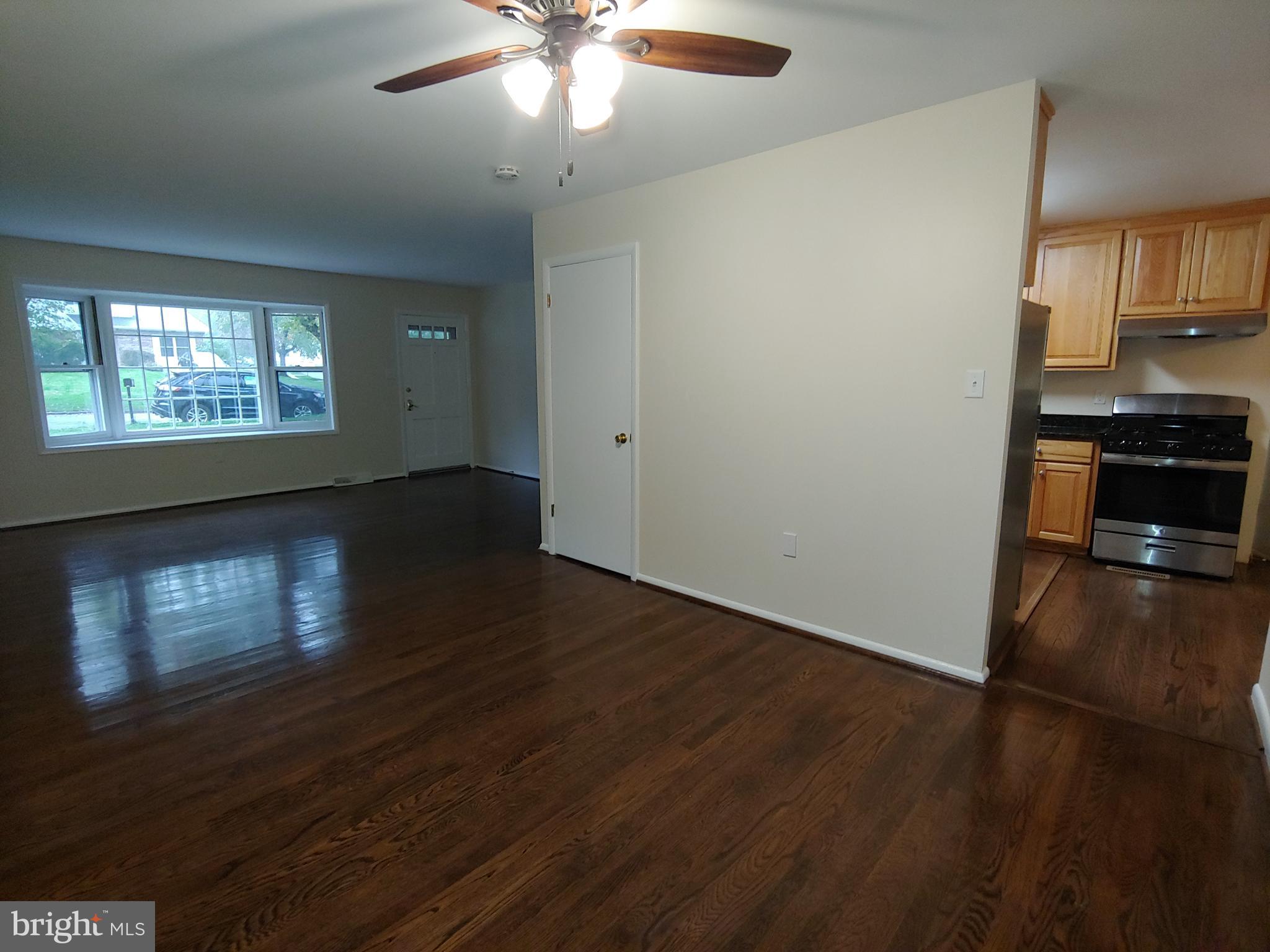 507 Maple Ridge Ln