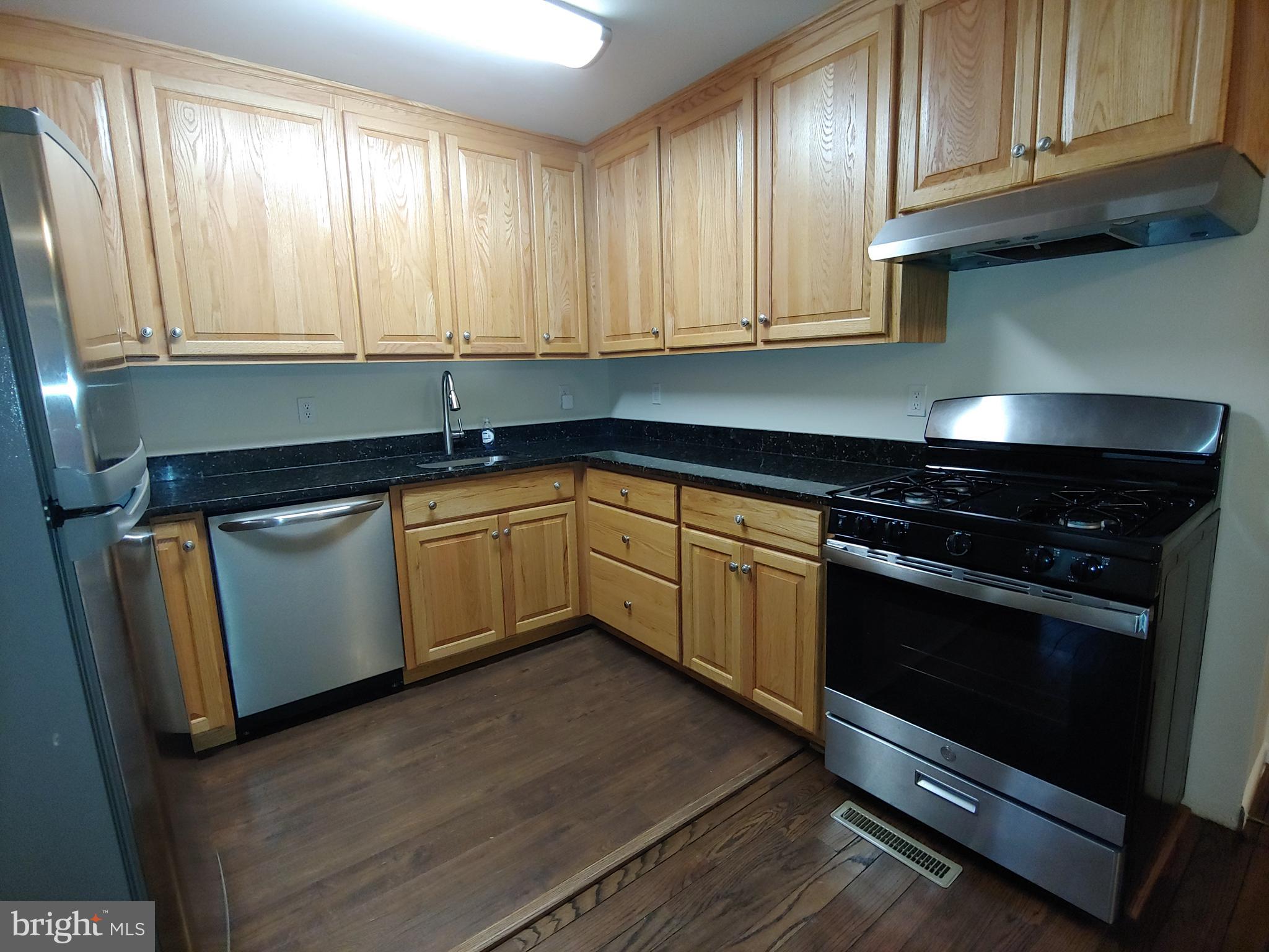 507 Maple Ridge Ln