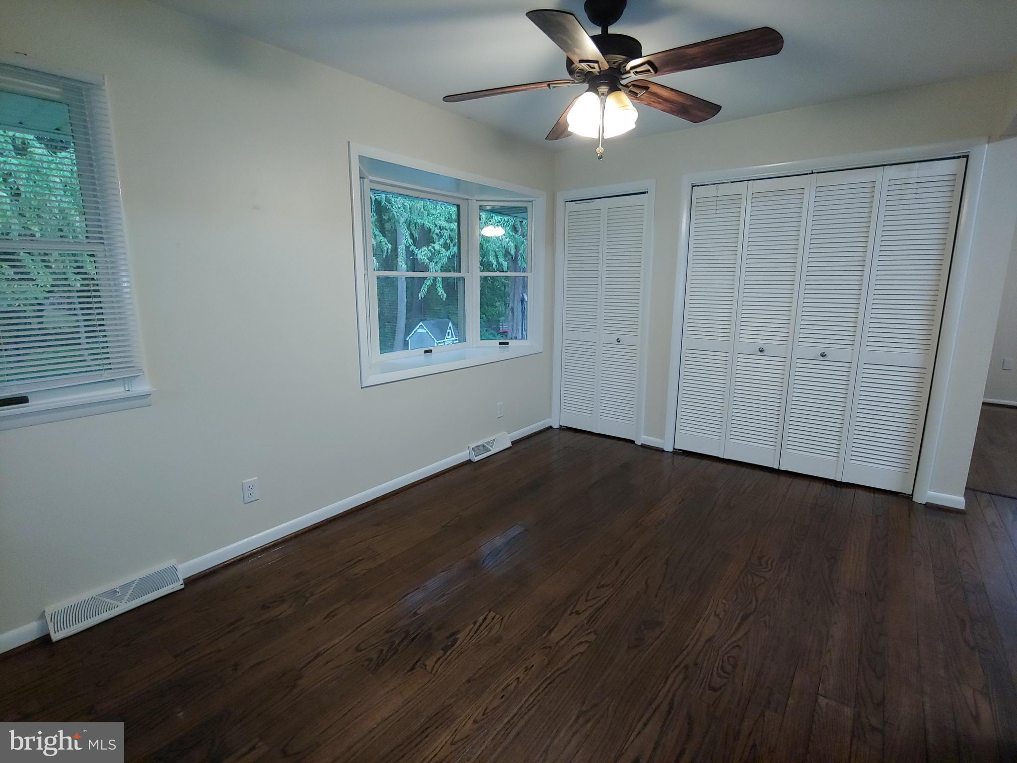 507 Maple Ridge Ln