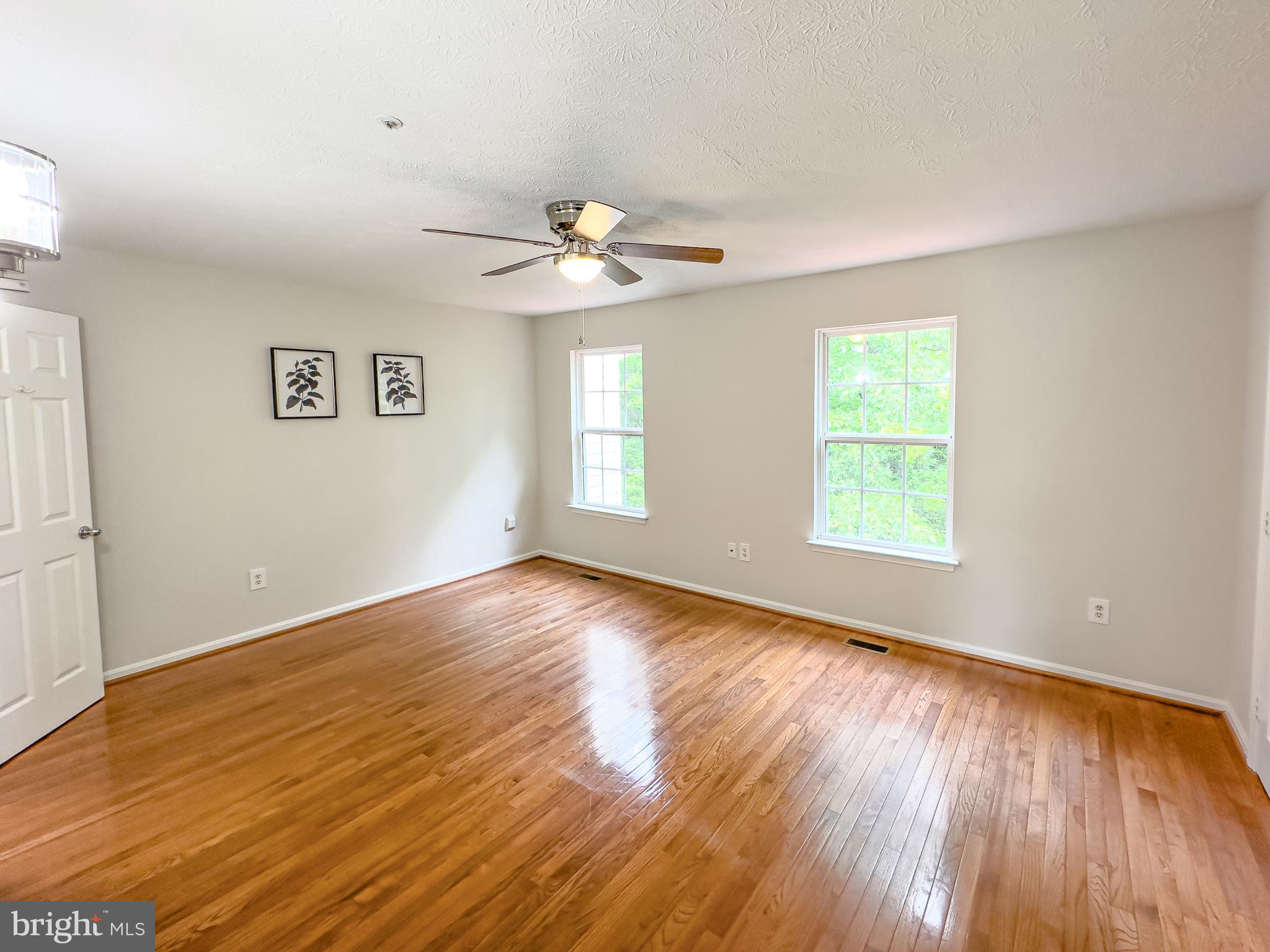 1467 Falcon Nest COURT