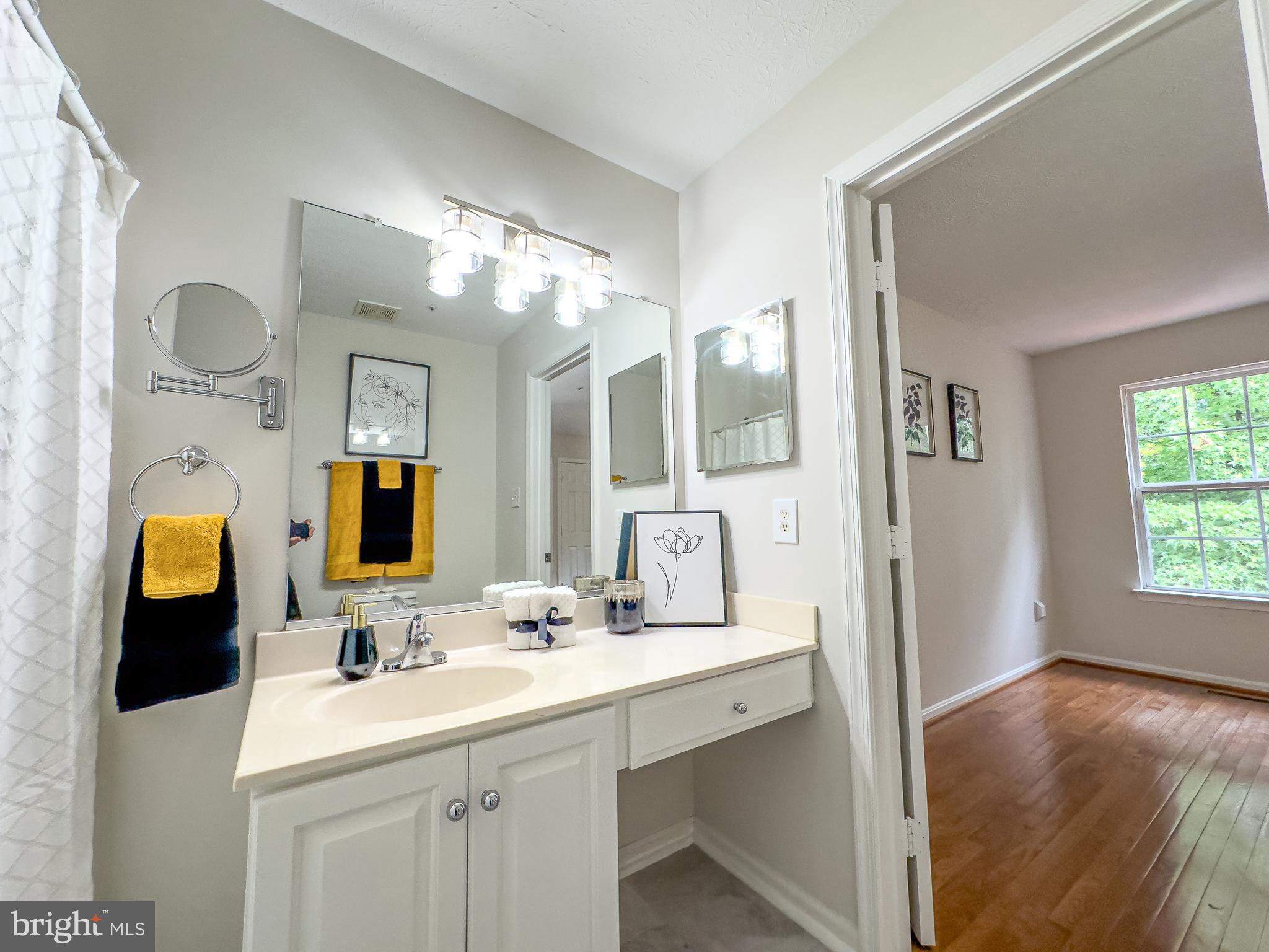 1467 Falcon Nest COURT