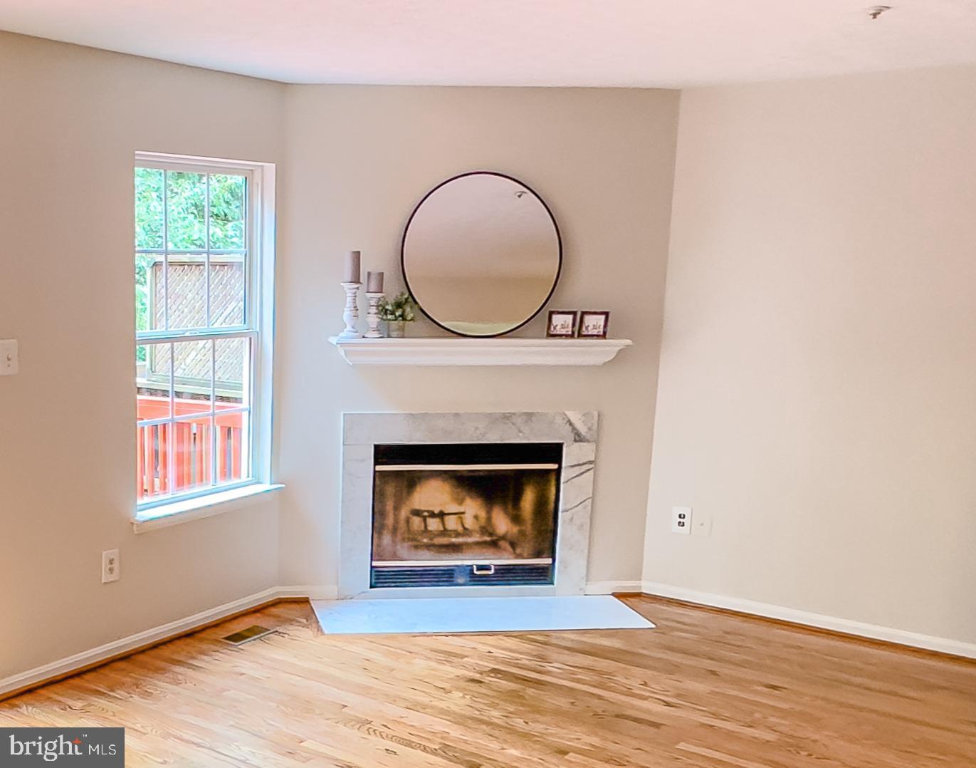 1467 Falcon Nest COURT