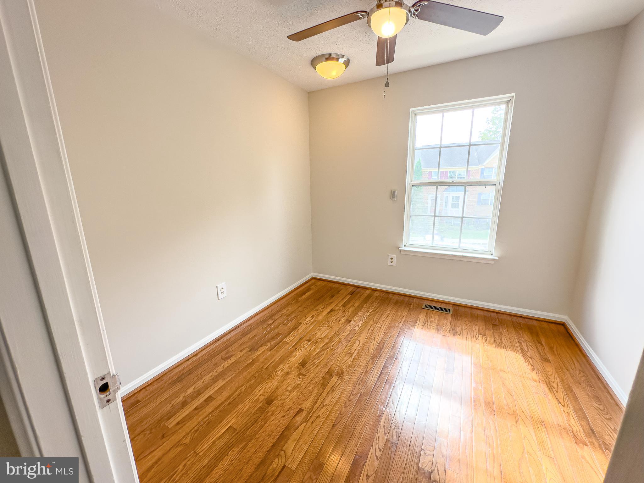 1467 Falcon Nest COURT