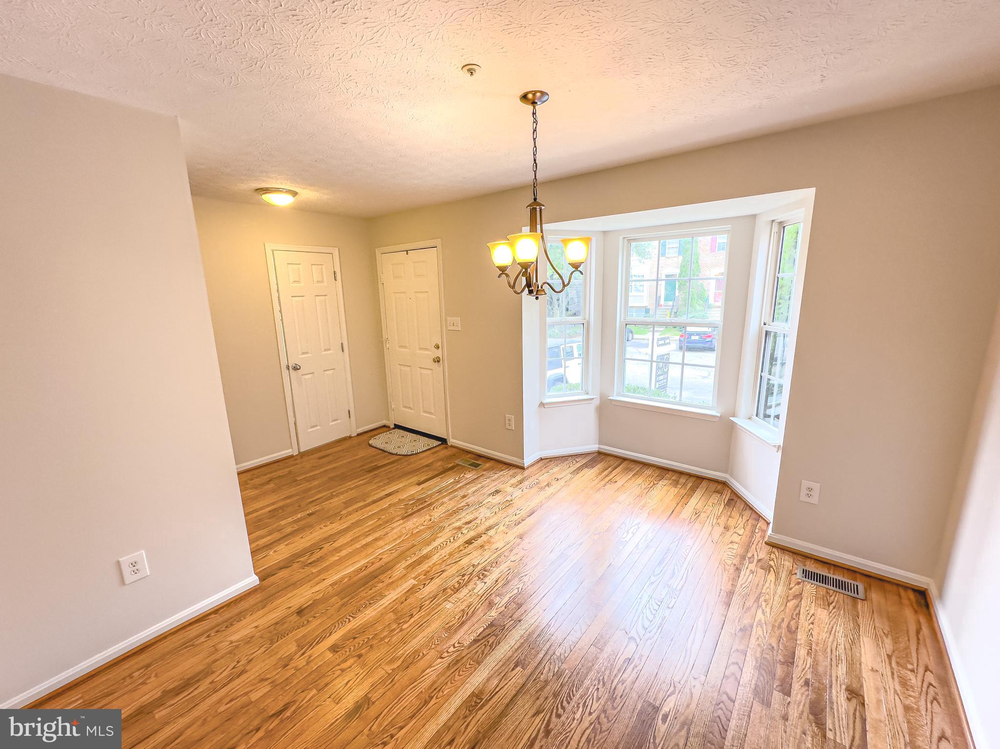 1467 Falcon Nest COURT