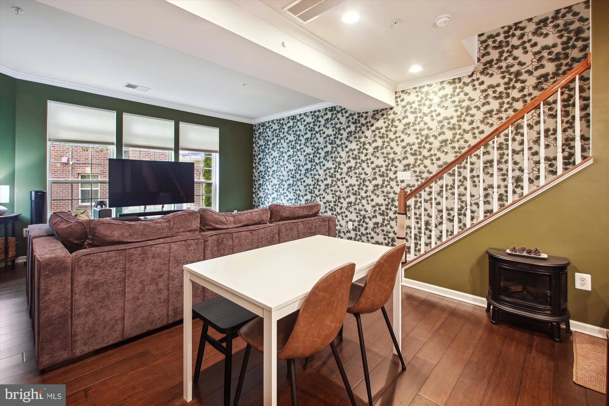 1306 Cheswick LANE