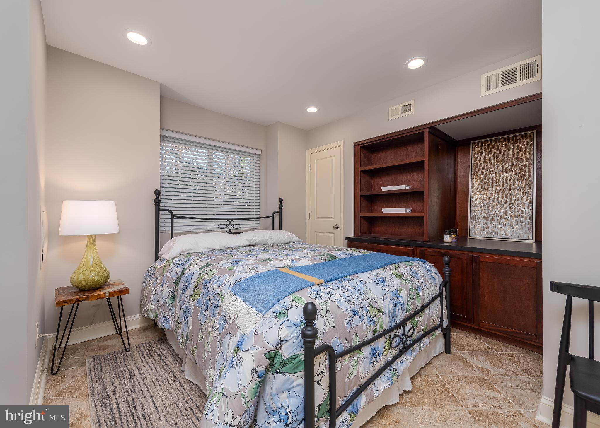 3320 Arundel On The Bay ROAD