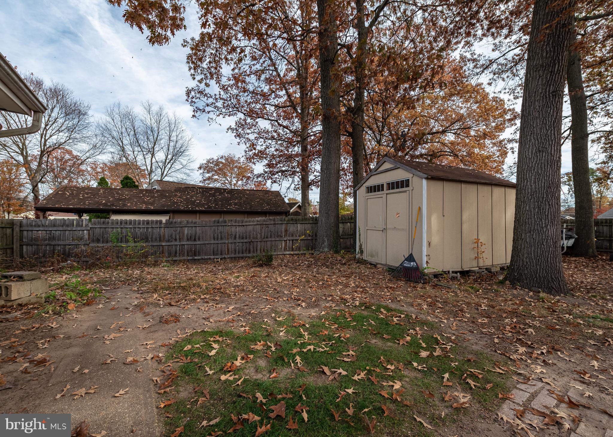 1103 Somerset DRIVE