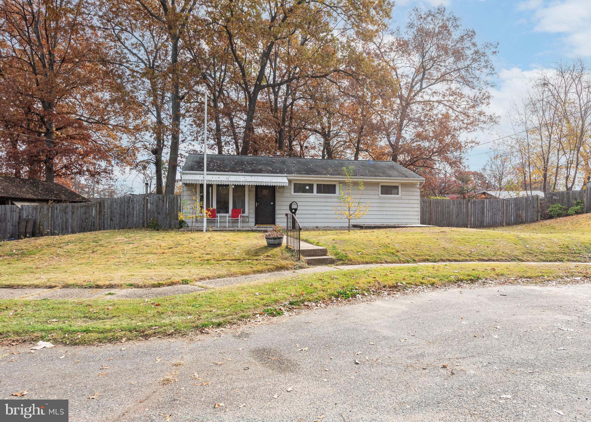 1103 Somerset DRIVE