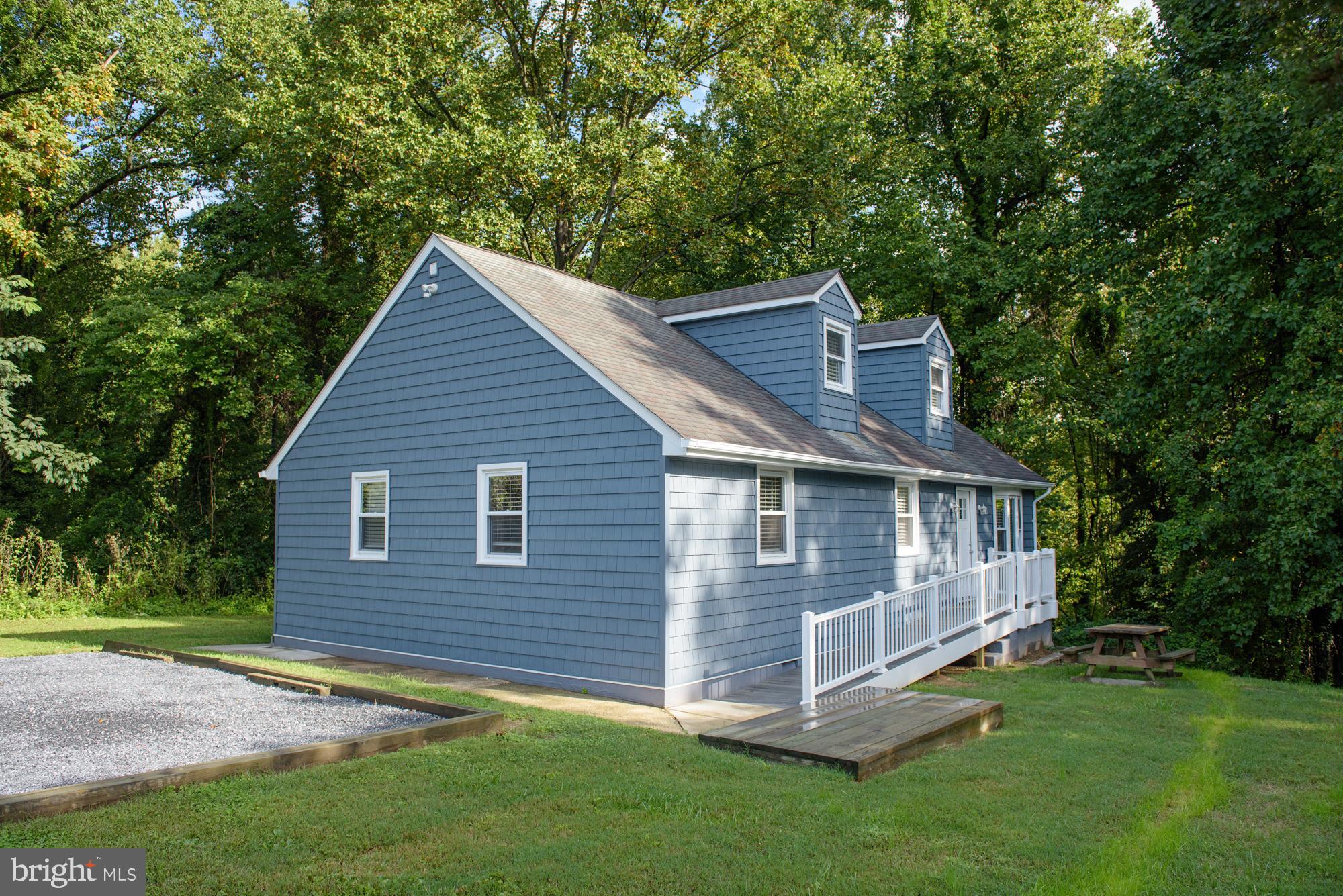 1505 Carrera Ln