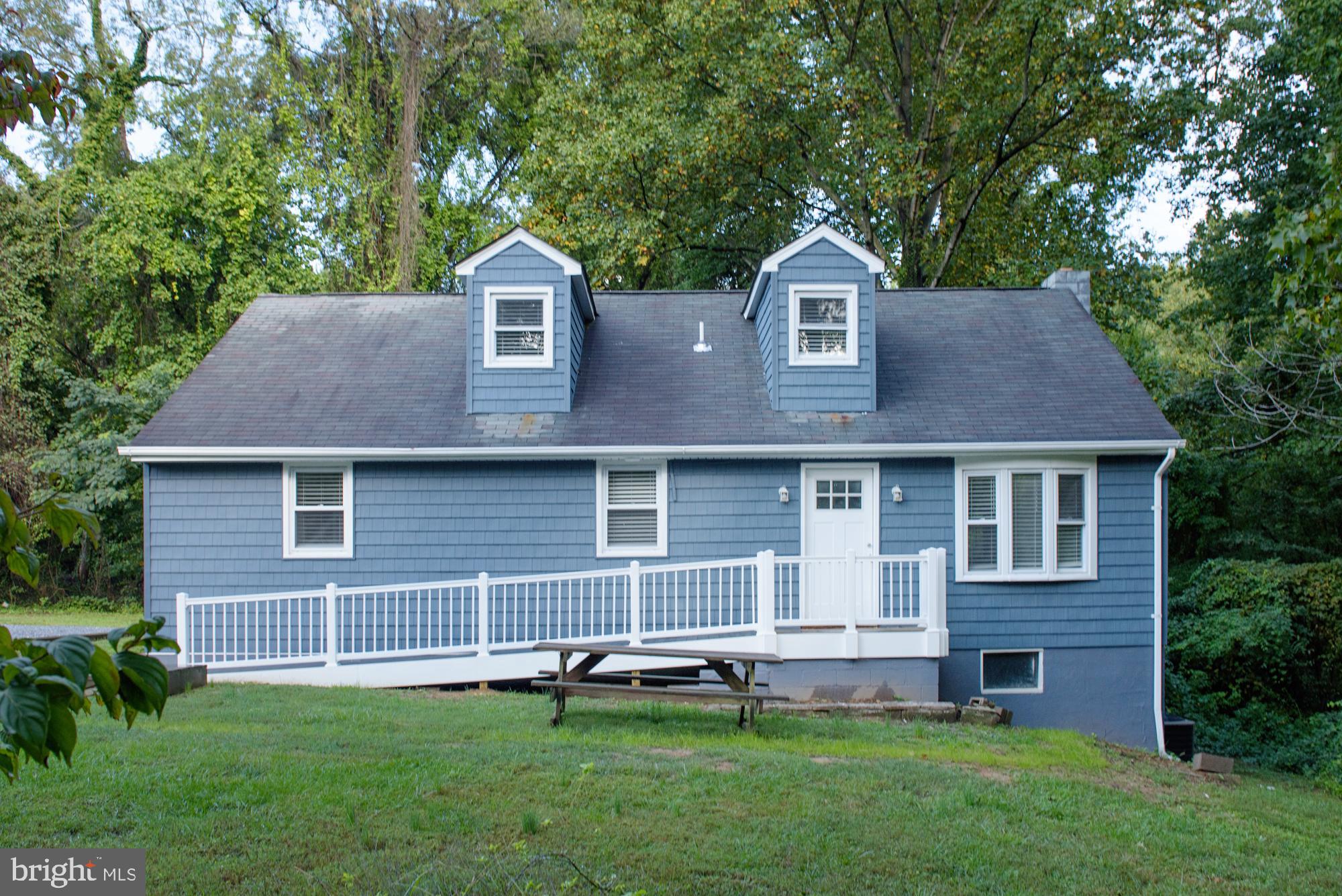 1505 Carrera Ln