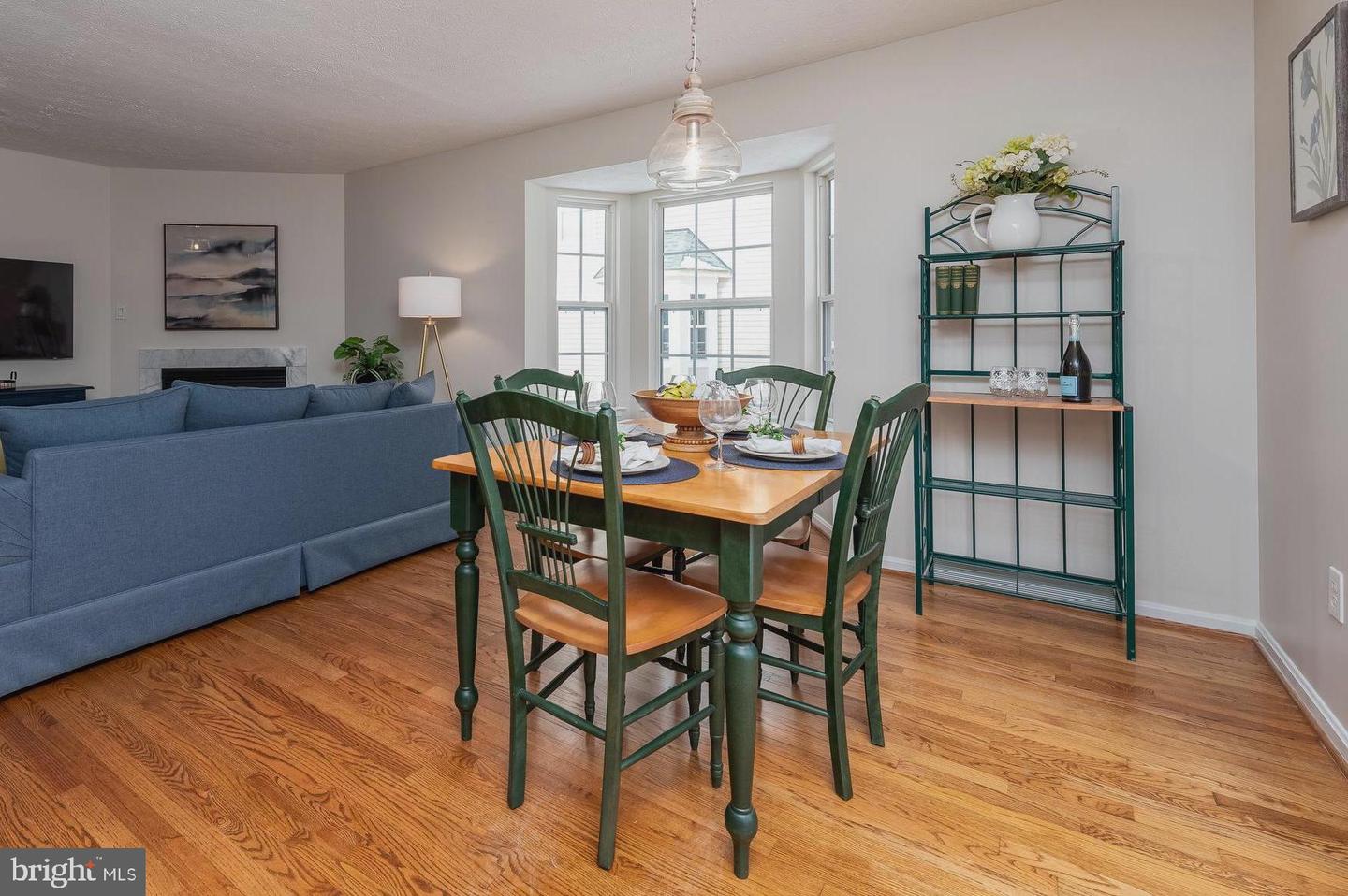 1463 Falcon Nest Court