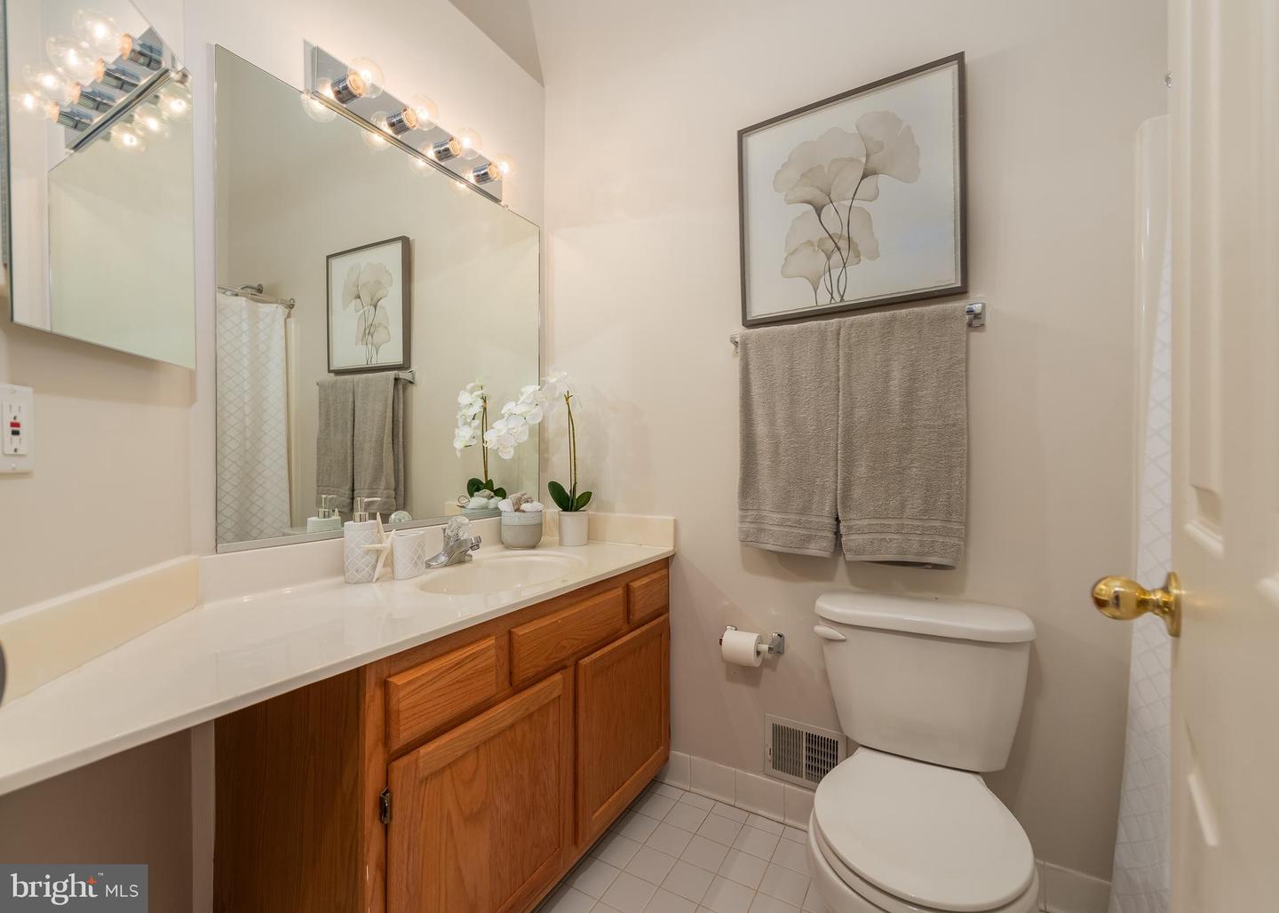 1463 Falcon Nest Court
