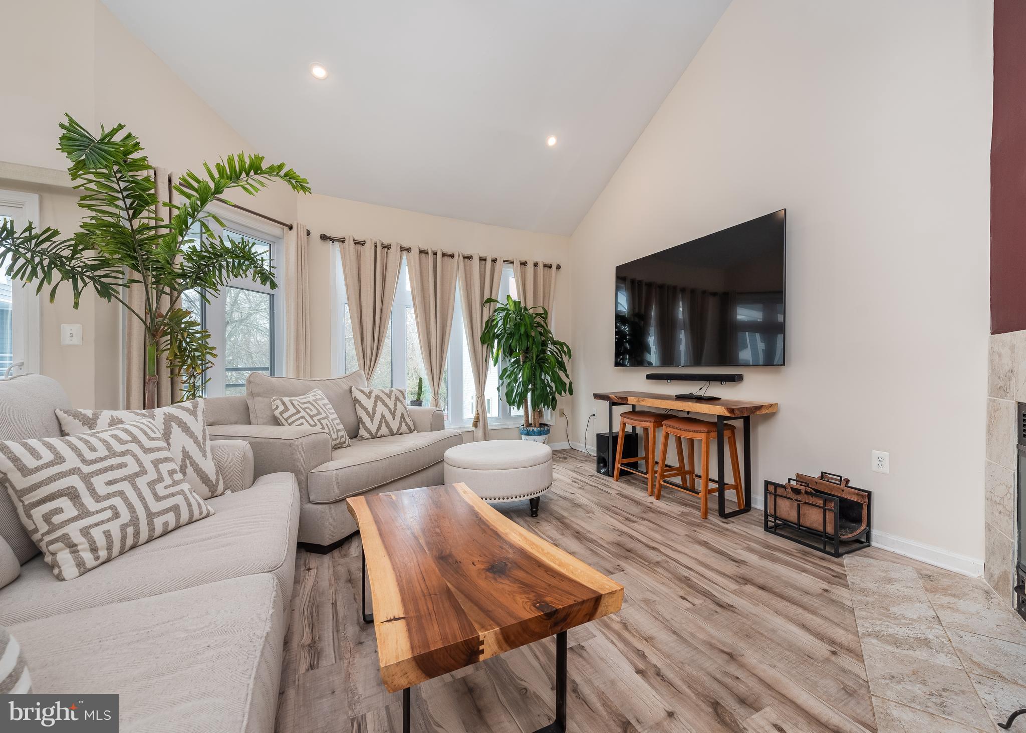 1119 Lake Heron DRIVE Unit: 3B