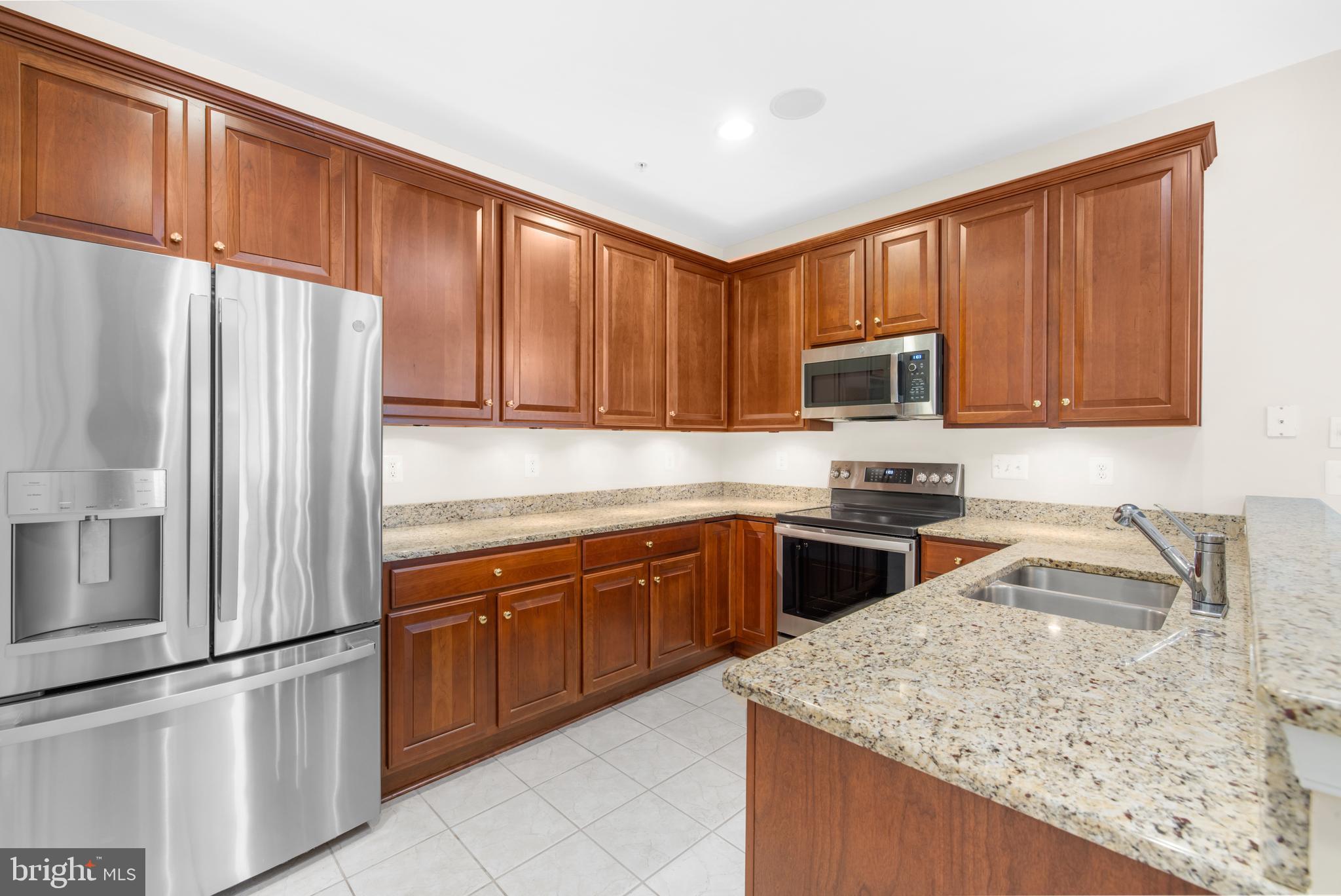 1506 Sapphire Ct #2