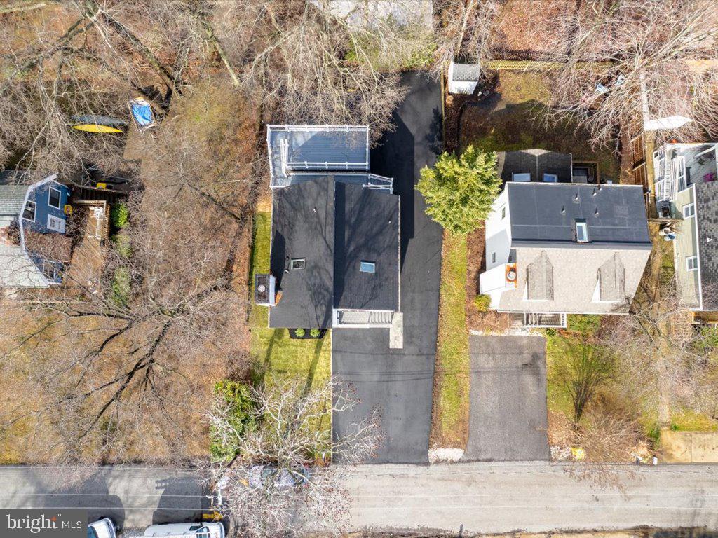 1412 Ellis Rd