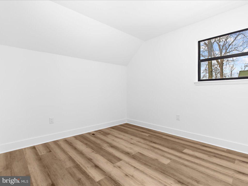 1412 Ellis Rd