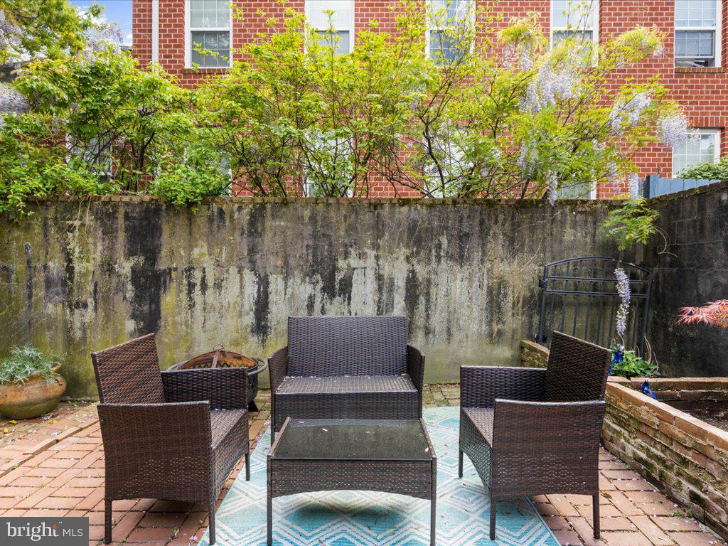185 Clay St
