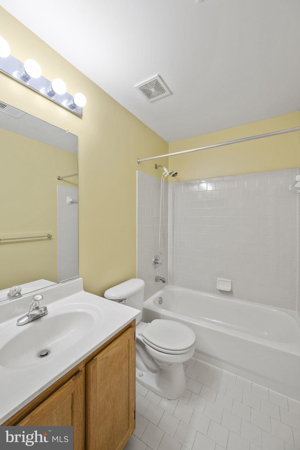 2400 Old Mystic Ct