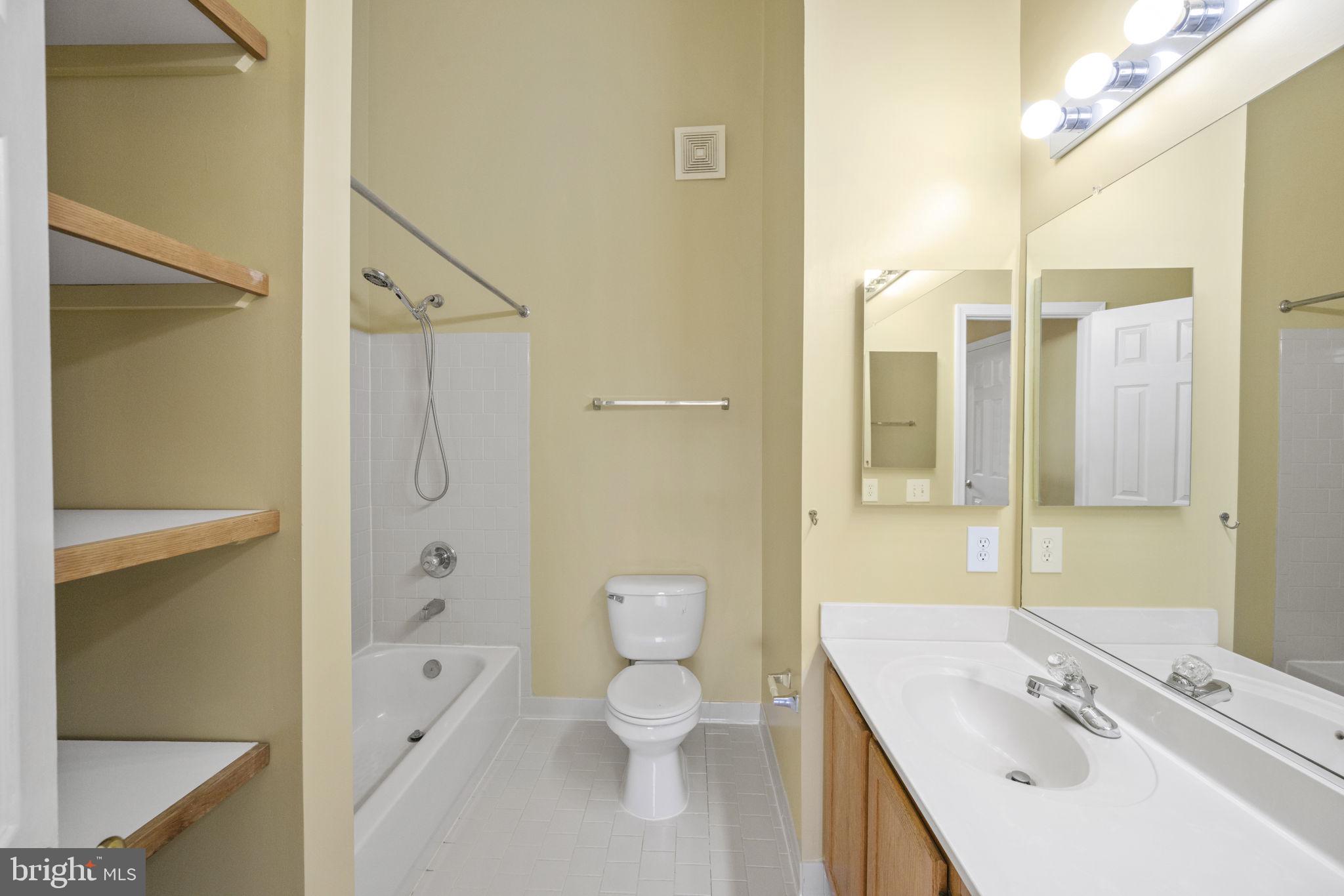 2400 Old Mystic Ct